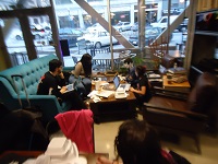  kids playing together 